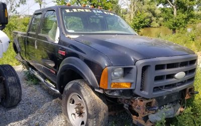 2005 Ford F350 parts truck