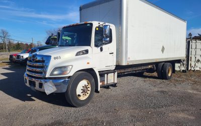 2016 Hino 338 26ft Straight Truck