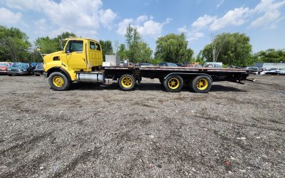 1998 Ford LOUISVILLE w/ Rollback Towing Deck