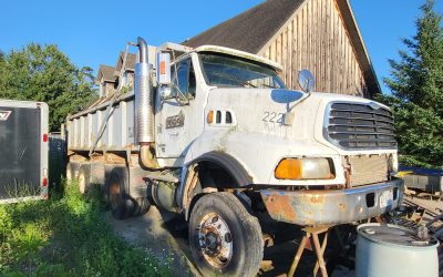 2005 Sterling LT 9500 Dump Truck for Parts