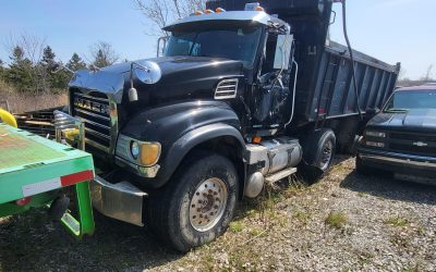 2005 Mack CV700 Dump Truck
