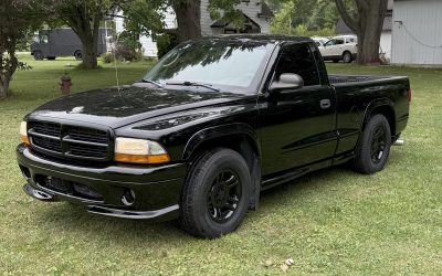 2003 Dodge Dakota – Cool 5spd, V8 truck!!!